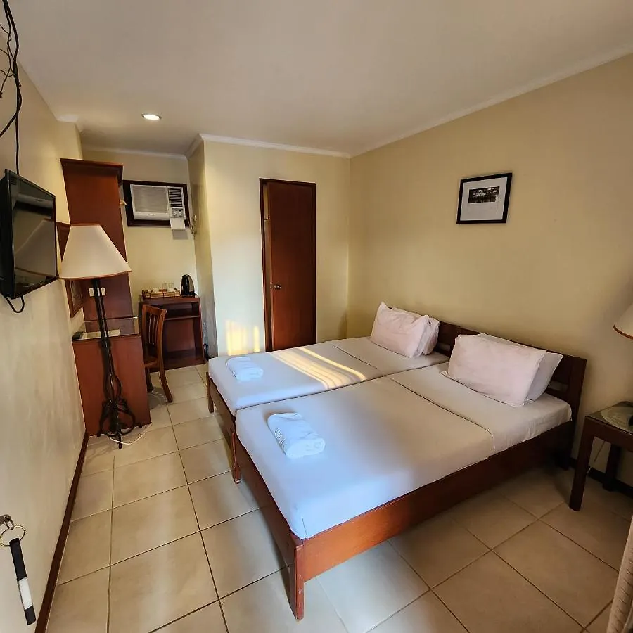 بنغلاو Villa Tomasa Alona Kew White Beach Resort 3*,
